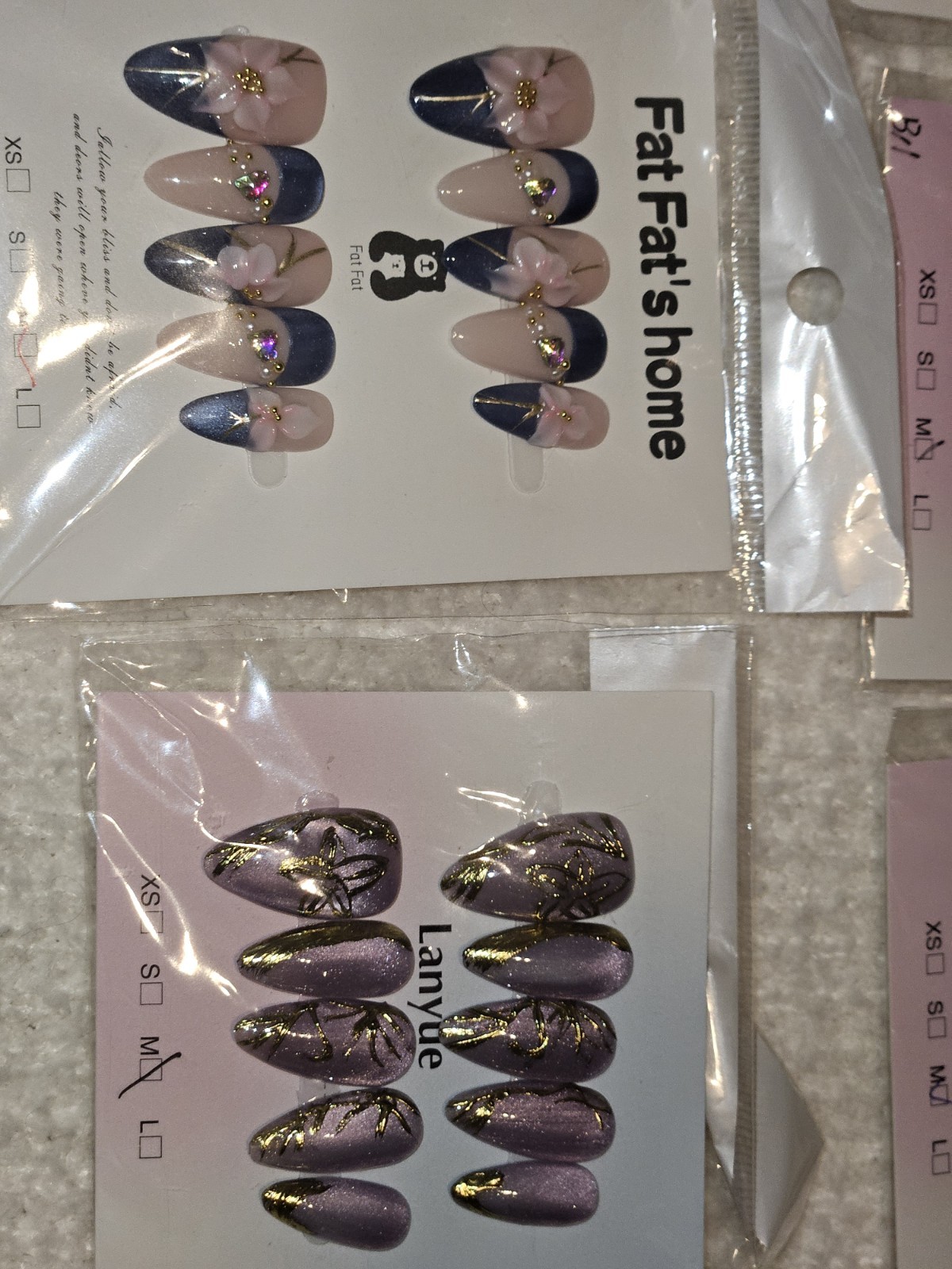 Press on Nail Bundle Cat Eye style Medium size; 14 sets