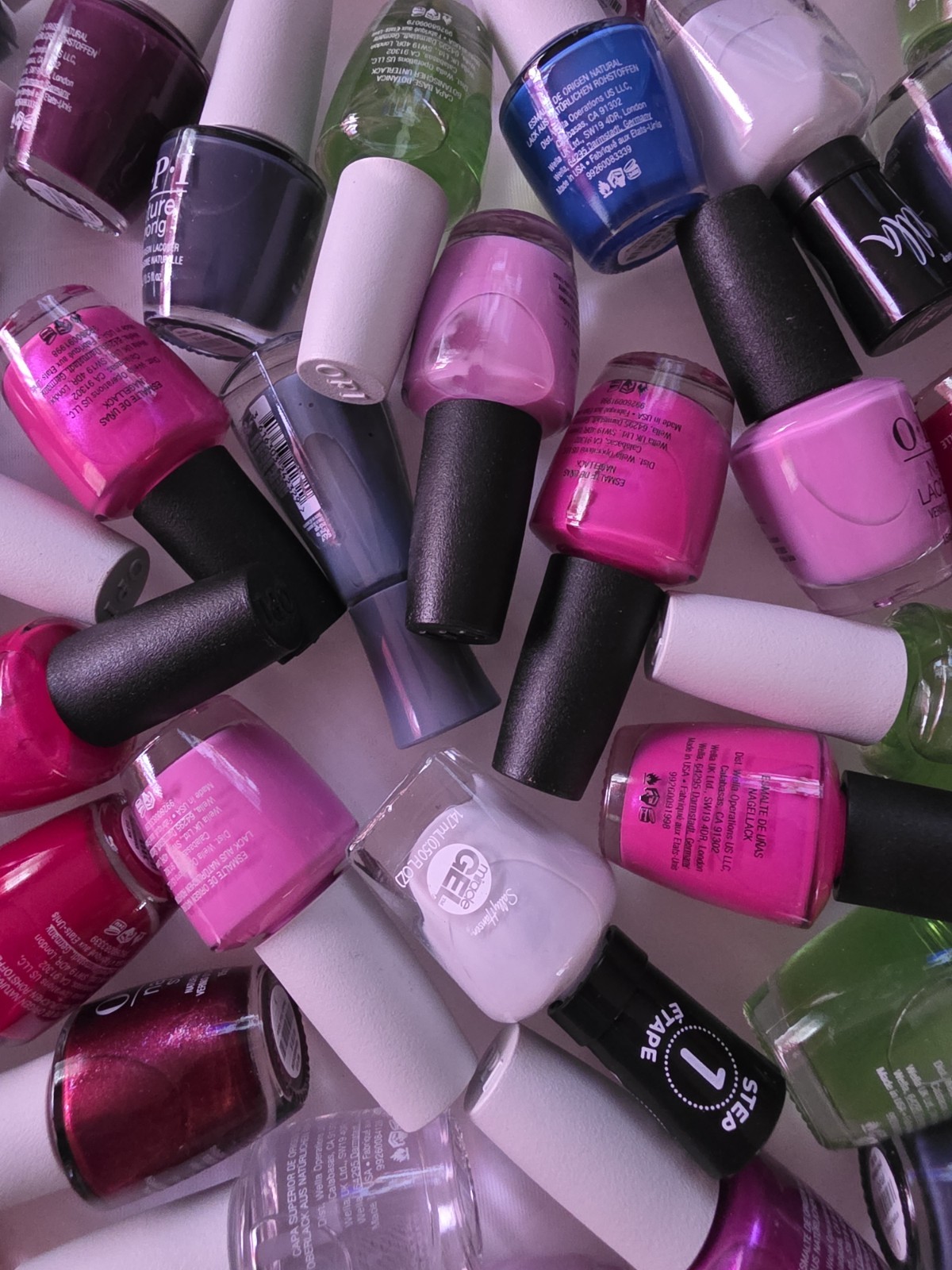 OPI NAIL POLISH, LOT OF 100 PIECES
