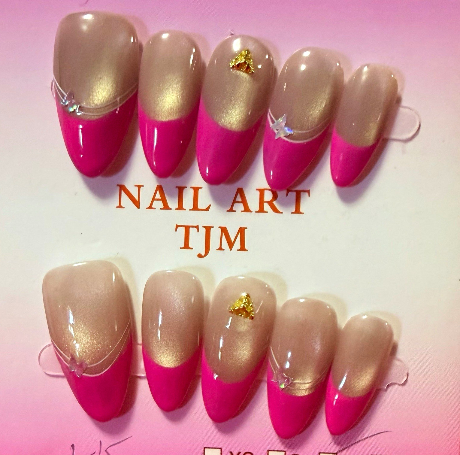 NAIL ART TJM Pink/Beige Shimmer Almond Press-On Nails, size medium
