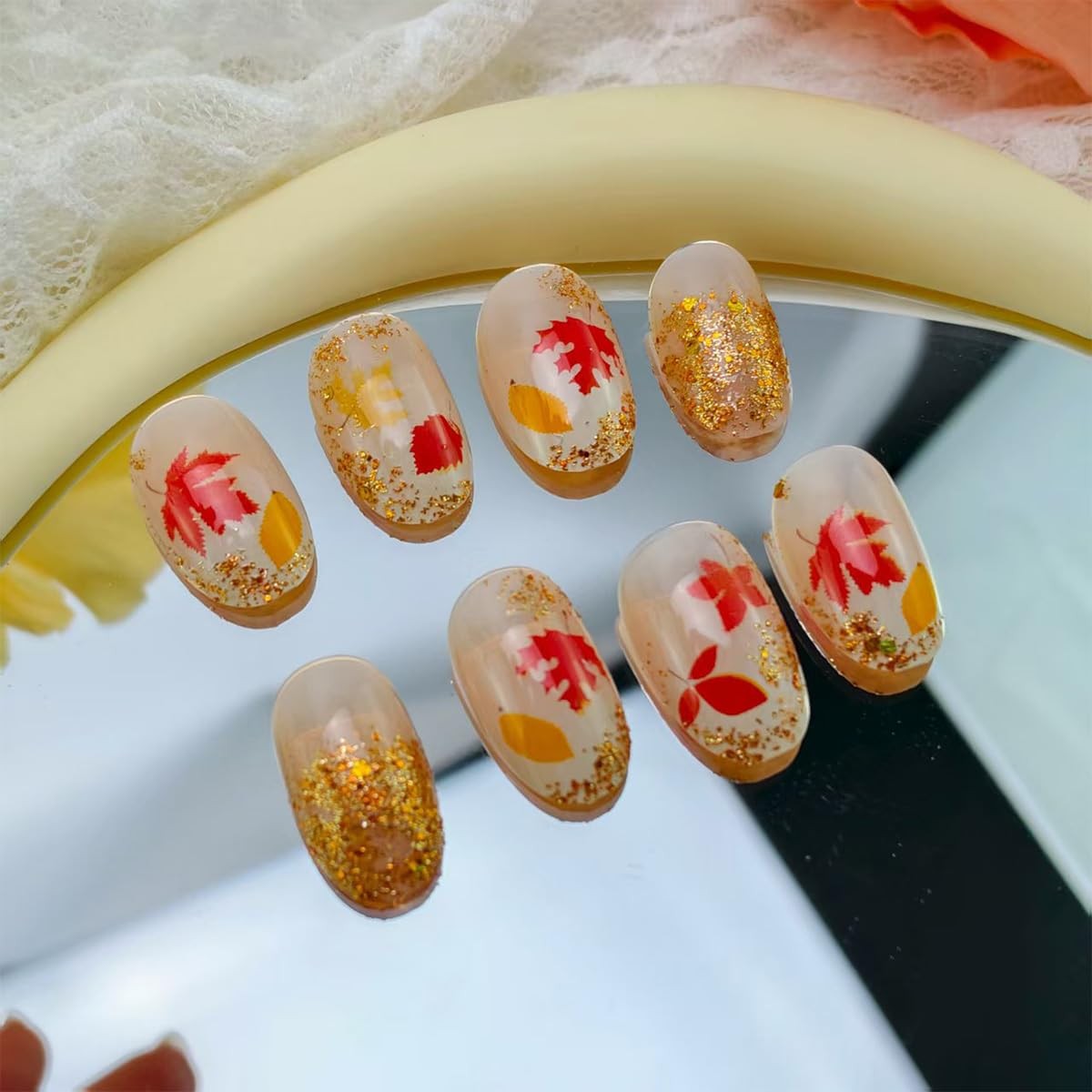 BMKKOT Short Oval Fall French Tip Nails