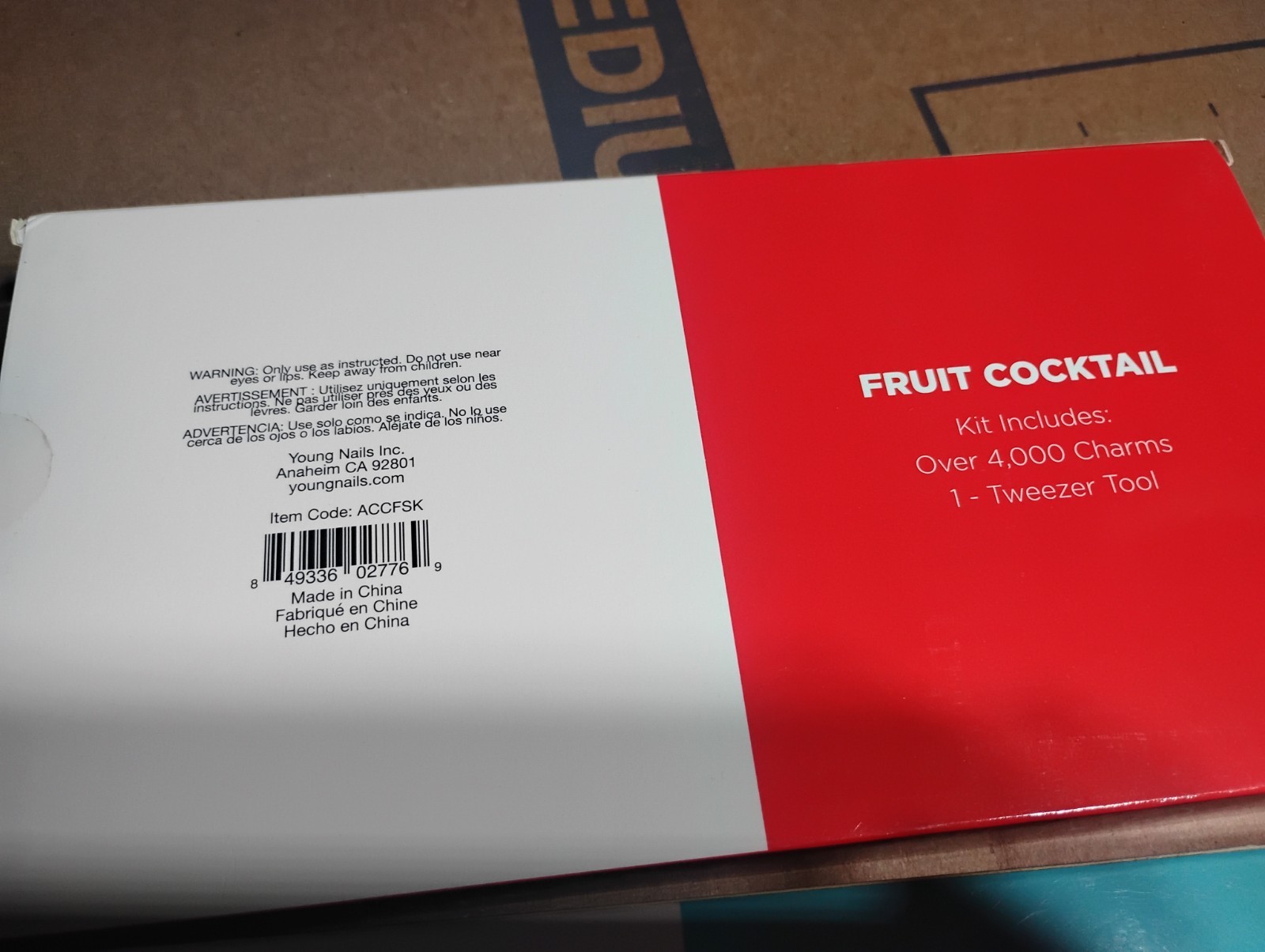 YN YOUNG NAILS Fruit Cocktail 4000 pc Nail Charm Kit w/Tweezer