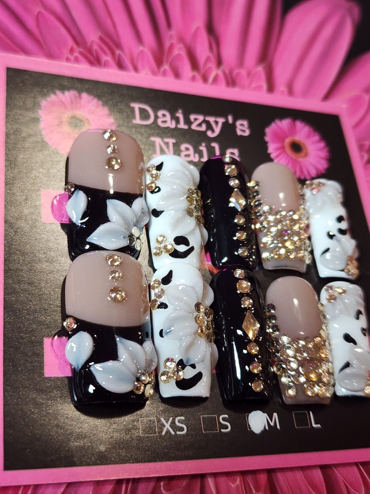 Medium Size Black White Shiny 3D Floral Nail Set Handmade Square 2.5 Cm Length