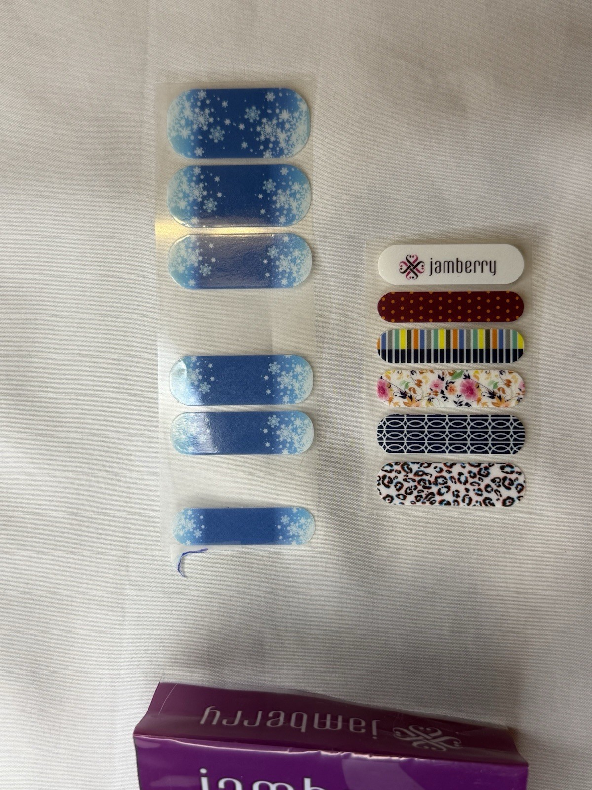 Jamberry Mini Heater NIB & Lot Of 7 Full Sheets + 1 Partial Sheet Of Nail Wraps