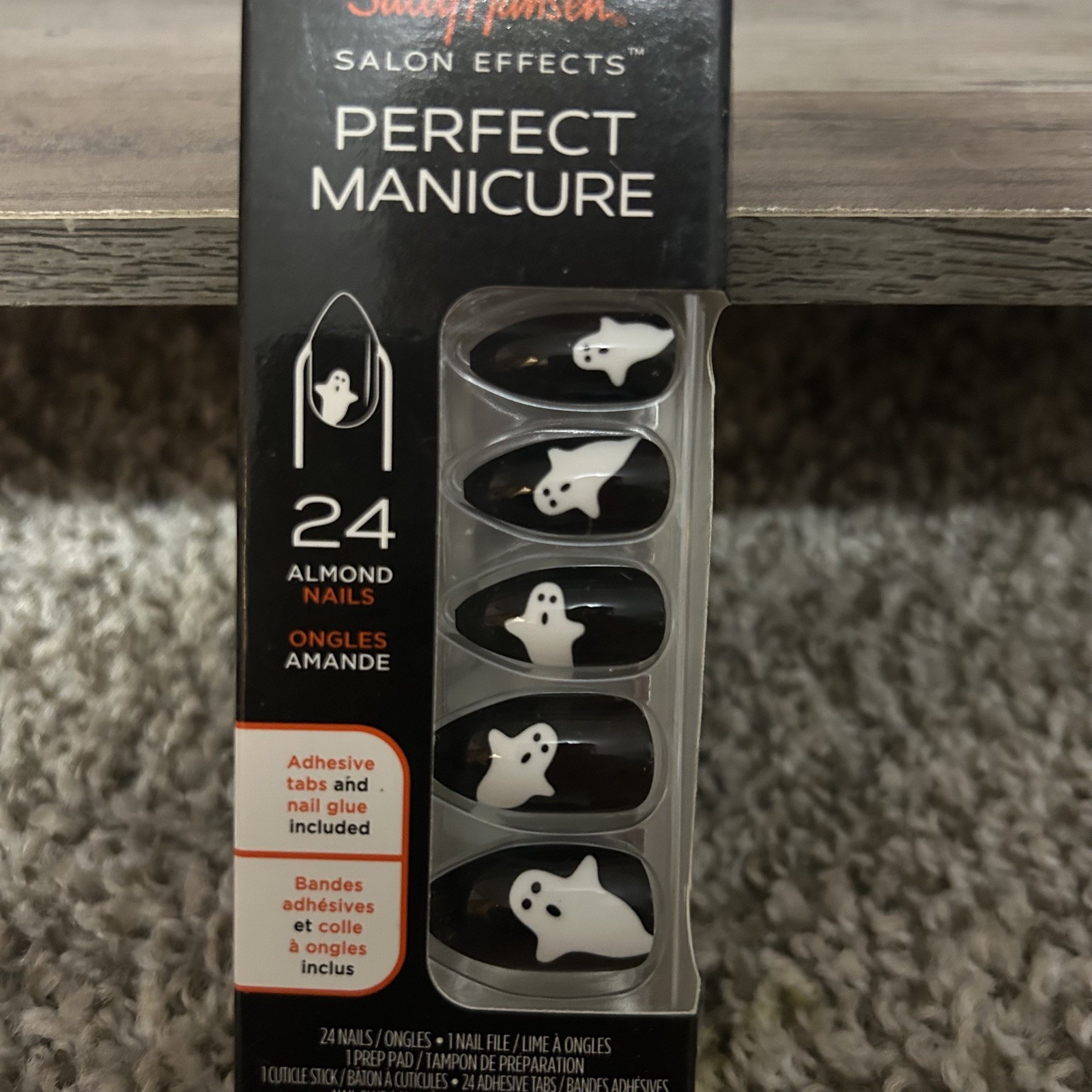 Sally Hansen Salon Effects Perfect Manicure Halloween Ghost PressOn Nails Ghosts