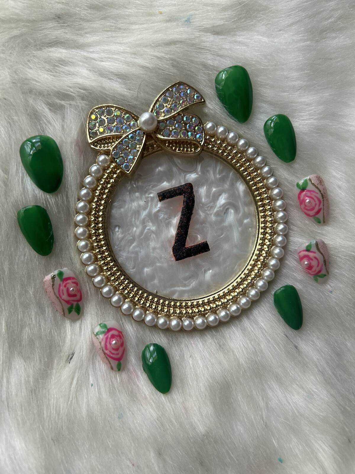 Z NAILZ! Handmade Green S Almond W/Rose Accents Press On Nails