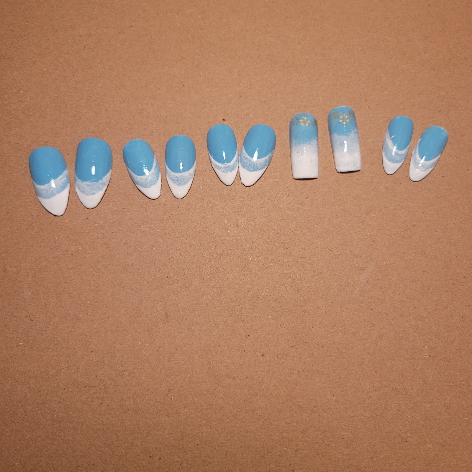 Press-On Nails Nails| Kawaii Blue/White French| Shape Almond| Size Medium| Reusa