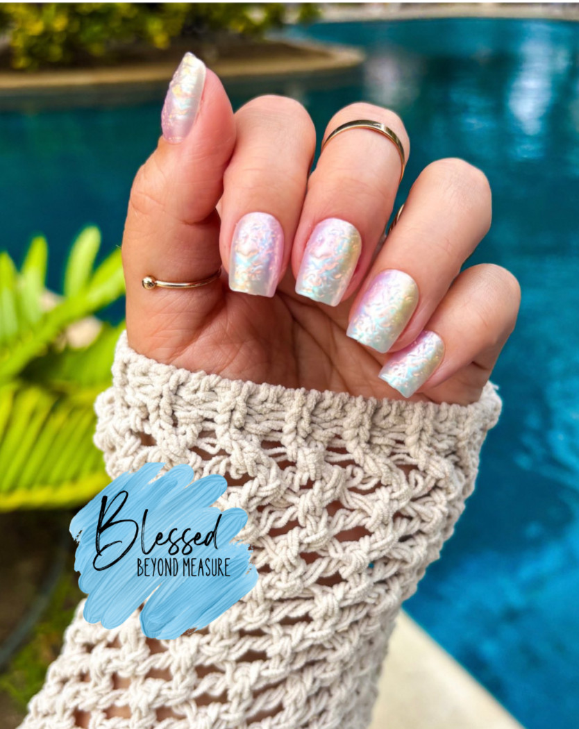 Red Aspen Press On Nails~Long Time No Sea, Lillian~ Short~Coffin 3D (Seashells)