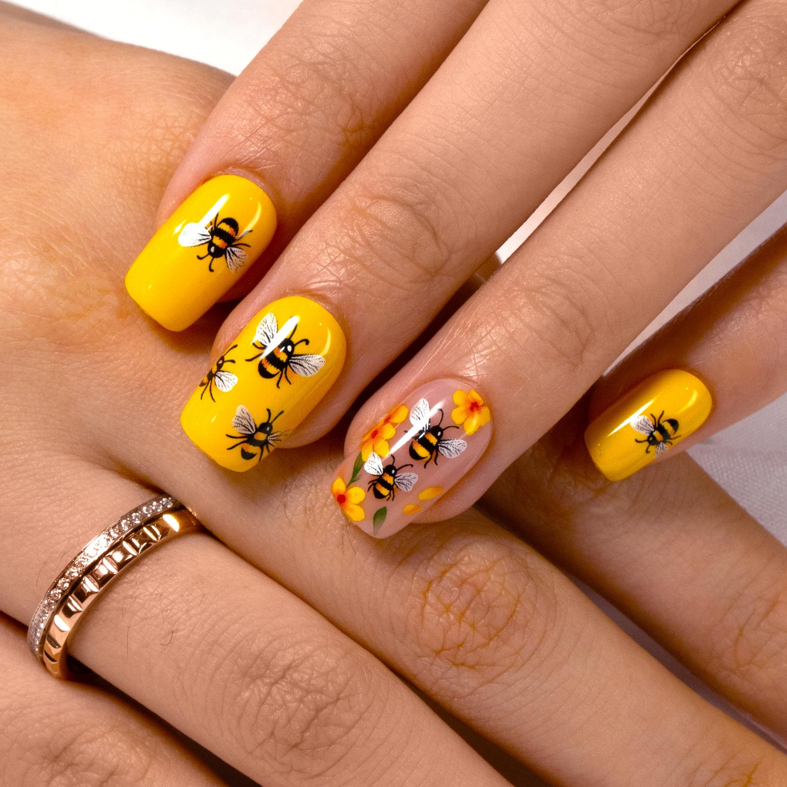 Soft Gel Press on Nails, 30Pcs 15 Sizes Nail Tips, Full Cover Small Bee Style…
