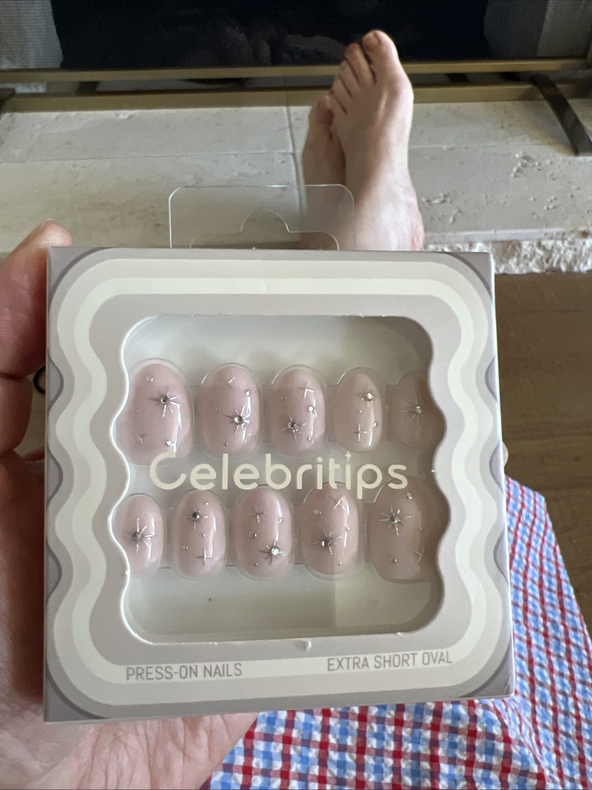 Celebrities Press-on Nail Extra Short Oval Light Pink with Silver Accents