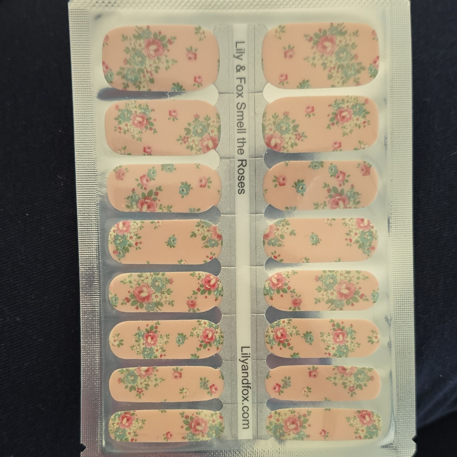 Lily & Fox Nail Wraps – Floral – Peach Green Red – Full Wrap Self-Adhesive