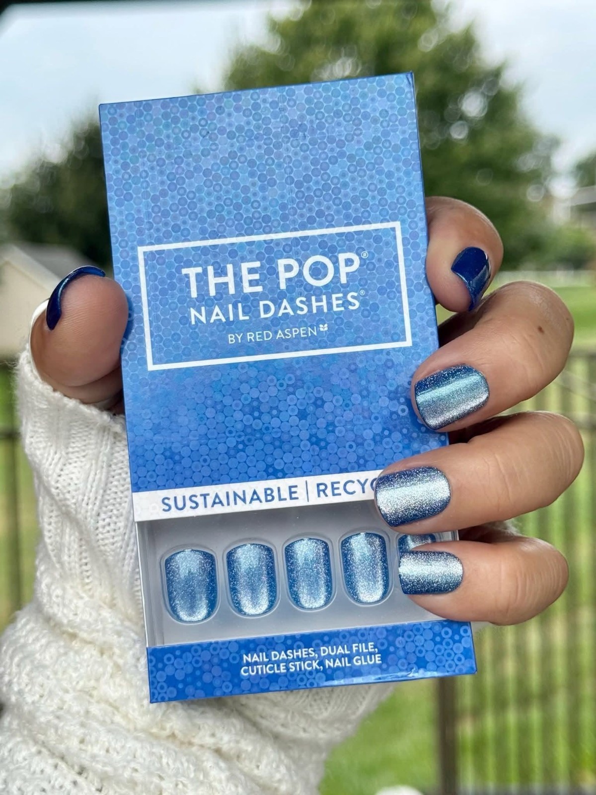 Red Aspen Press On Nails-Natural Born Star, Nini Short Square Blue