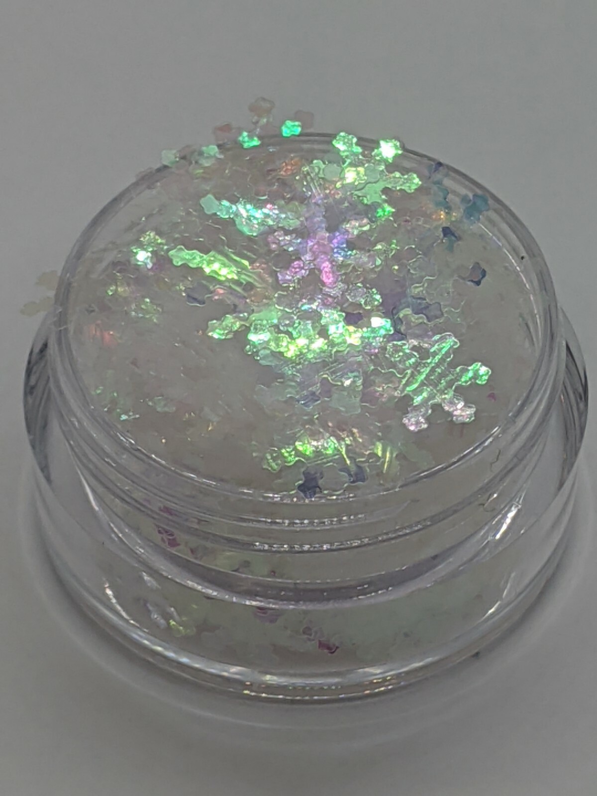 Colour Shift AB Clear/White/Green/Pink Snowflakes Winter Christmas UK Seller