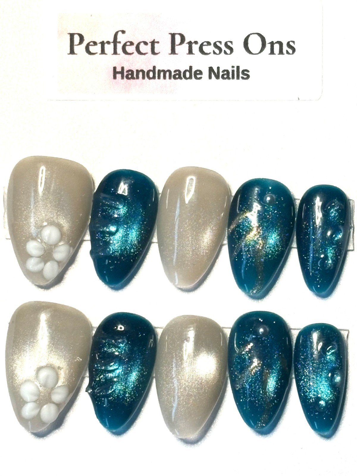 LUXURY HANDMADE OCEAN TEAL VELVET CAT-EYE & QUARTZ NAILS L