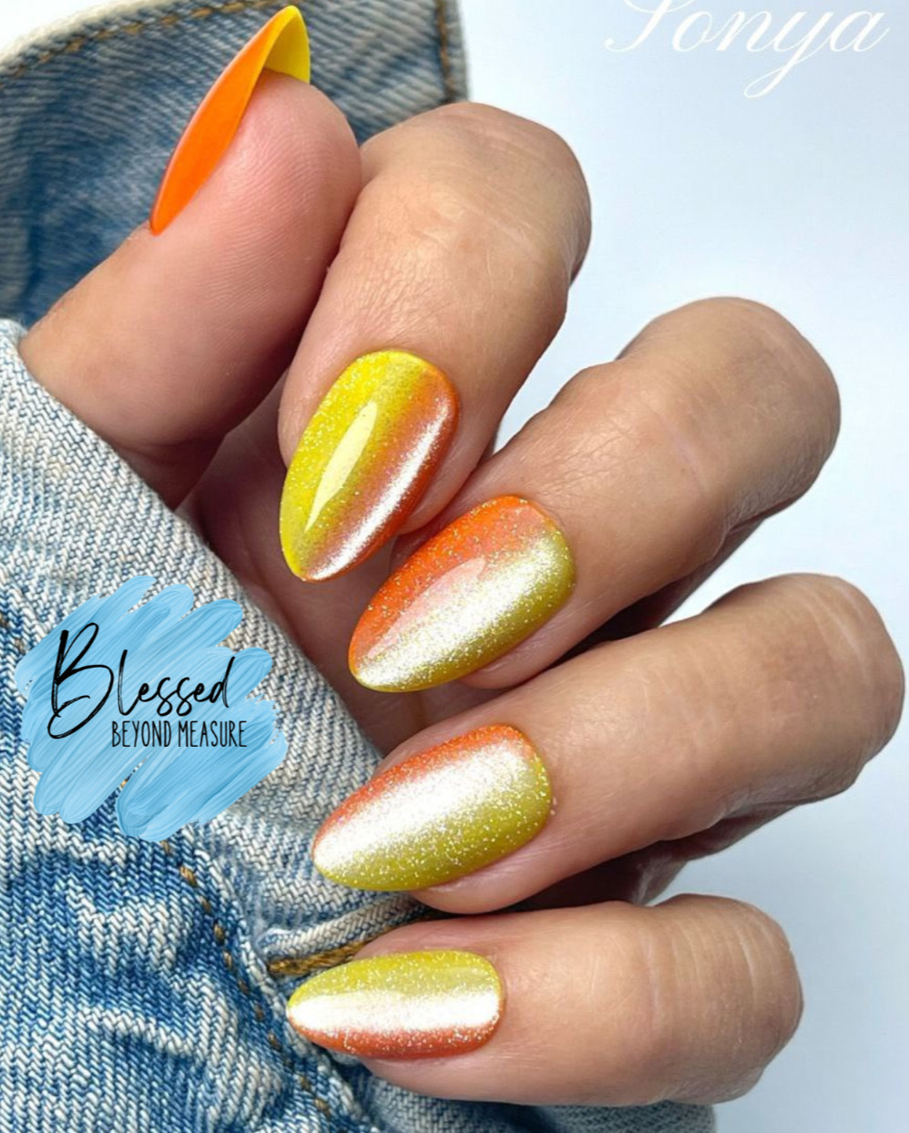 Red Aspen Press On Nails~Solar Flare, Sonya~ Nail Dashes~Medium~ Almond