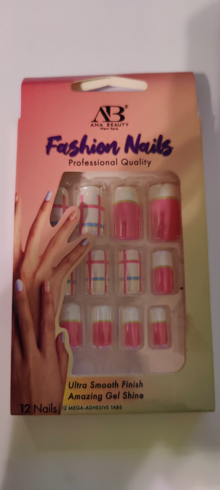 Fashion Nails Professional Quality Ultra Smooth Finish Amazing Gel Shine.
