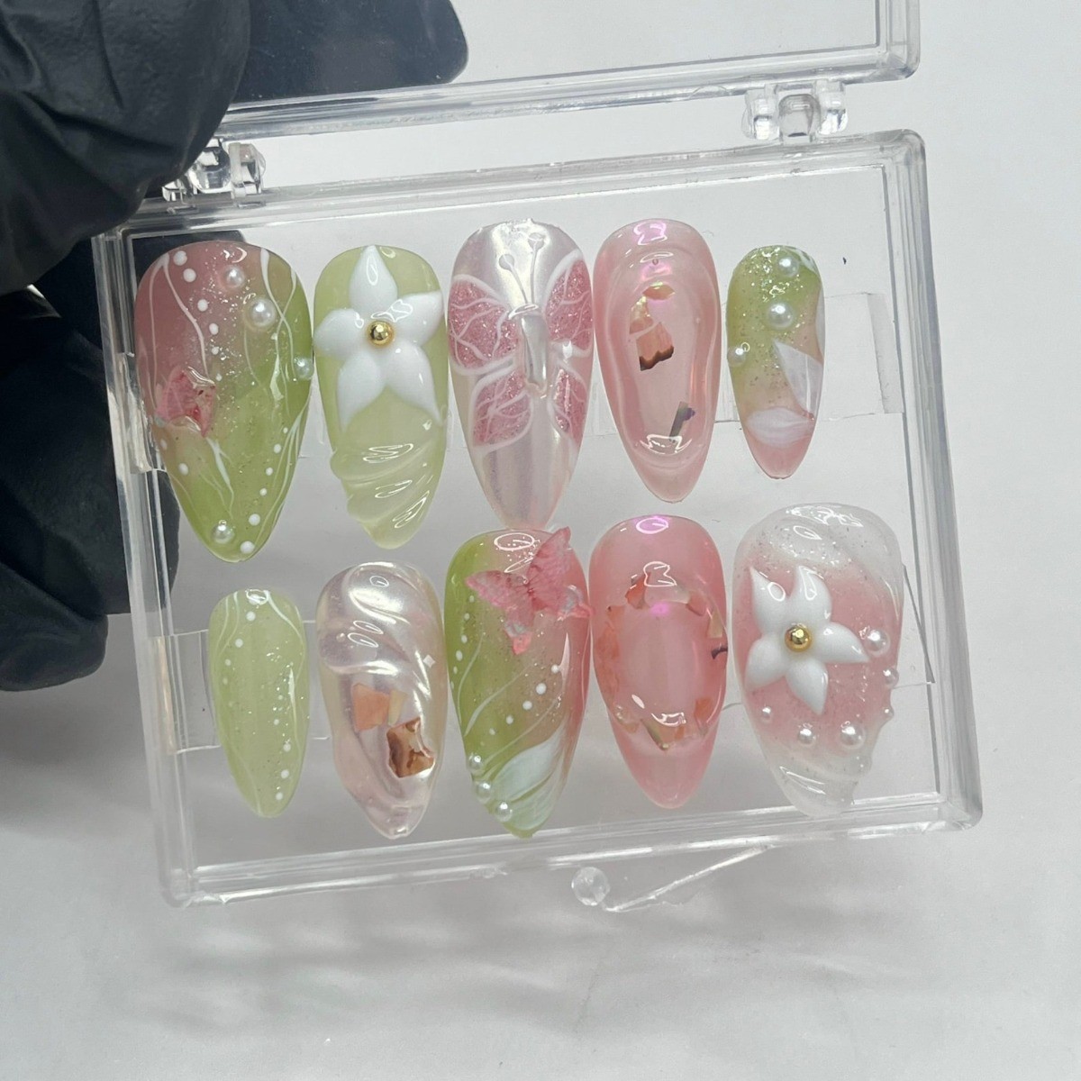 Butterfly Floral Handmade Press on Nails Pearl Gradient Pastel Gloss Fake Nails