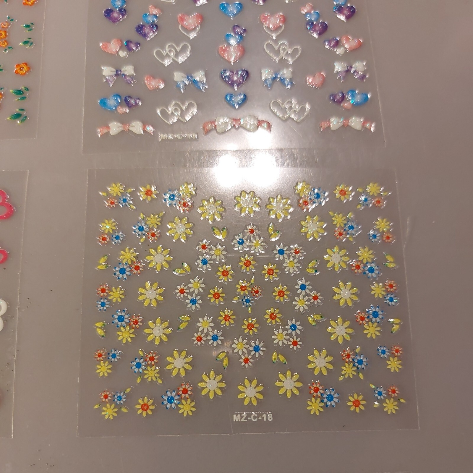 6 X Small Sheets Of Colour Nail Art Stickers (Dn370) New