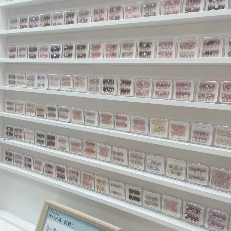 72 Random Nail Art Pieces, Multiple Colors, Detachable Styles, Fake Nail Art