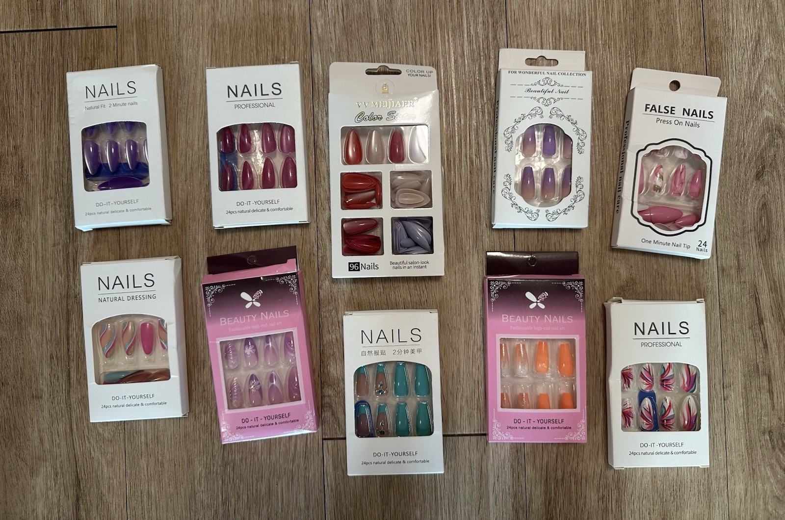Lot of Press On Nails – 9 Boxes w 24 Nails Each & 1 Box of 96 Nails in 4 Colors