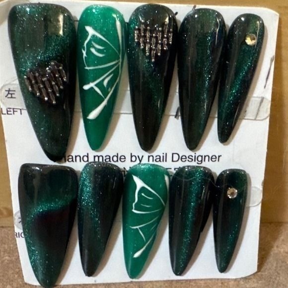 Emerald Green Cat Eye Press On Nails Stiletto Butterfly Heart Rhinestone Set