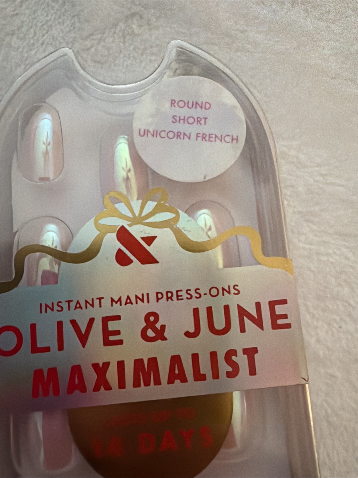 Olive & June Maximalist Press-On Nails- Short- Round- Color Unicorn French