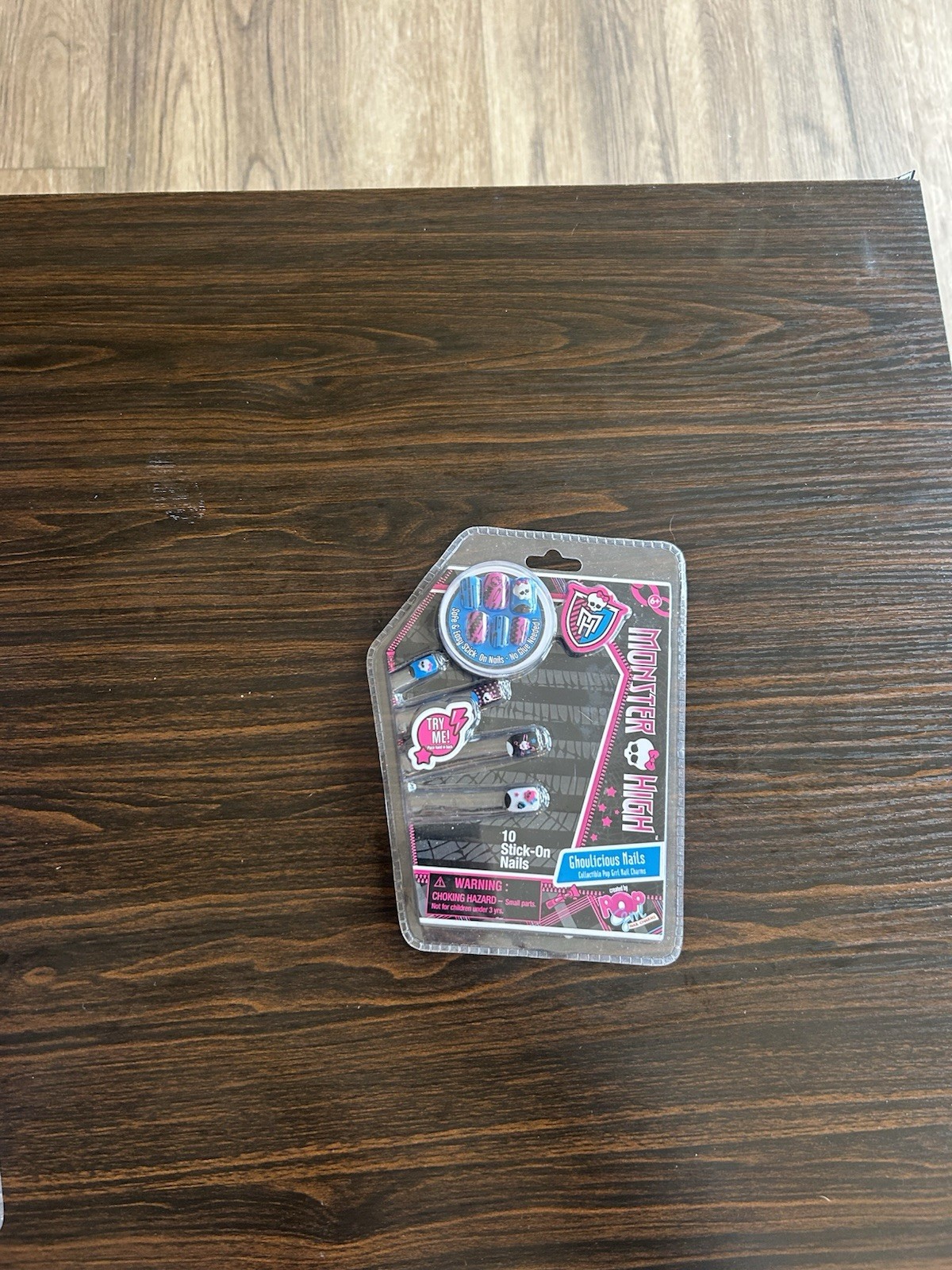 Monster High Ghoulicious Nails 10 Stick-On Nail Charms By Pop Girl Skulls & Art