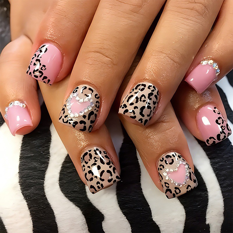 48pcs-Press on Nails Pink Nude Leopard Print Heart Rhinestone Short Square Set