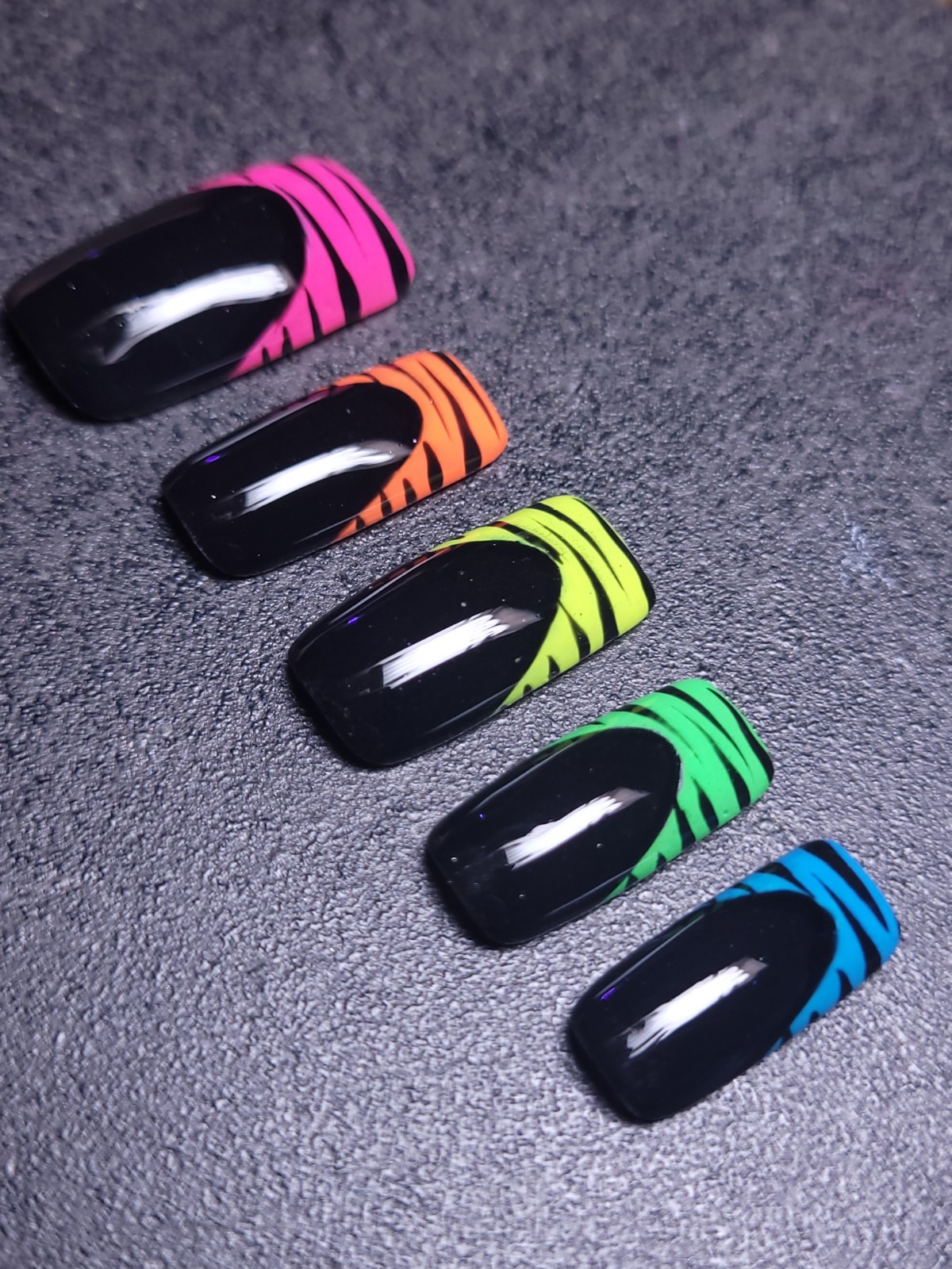 Custom Gel Press on Nails fake nails Handmade 10 pc set SMALL Neon Rainbow Strip