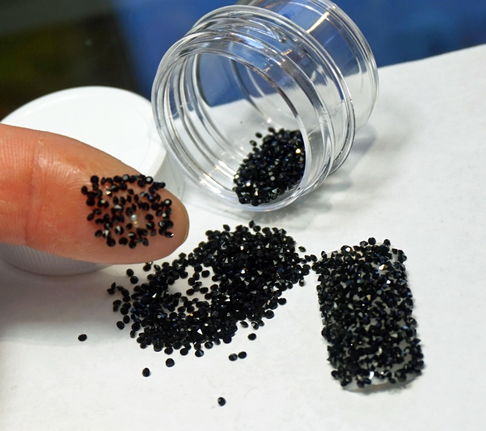 PREMIUM BLACK CRYSTALS FOR NAILS 1000 Pixiecrystals 3D Nail Art Small Gift