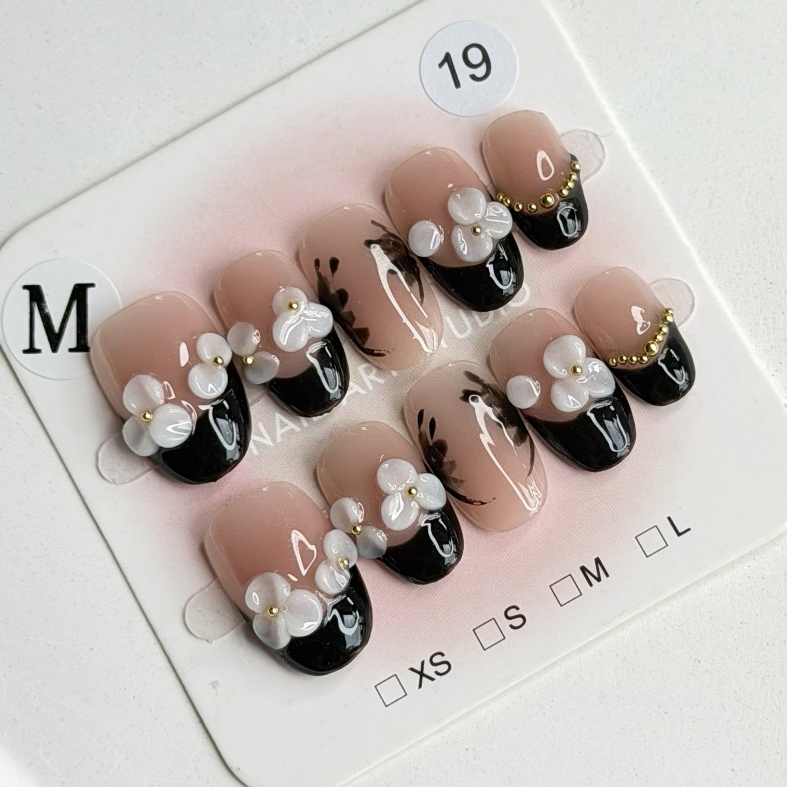 Handmade 3D Flower French Tip Press-On Nails Short Oval Reusable False Nail