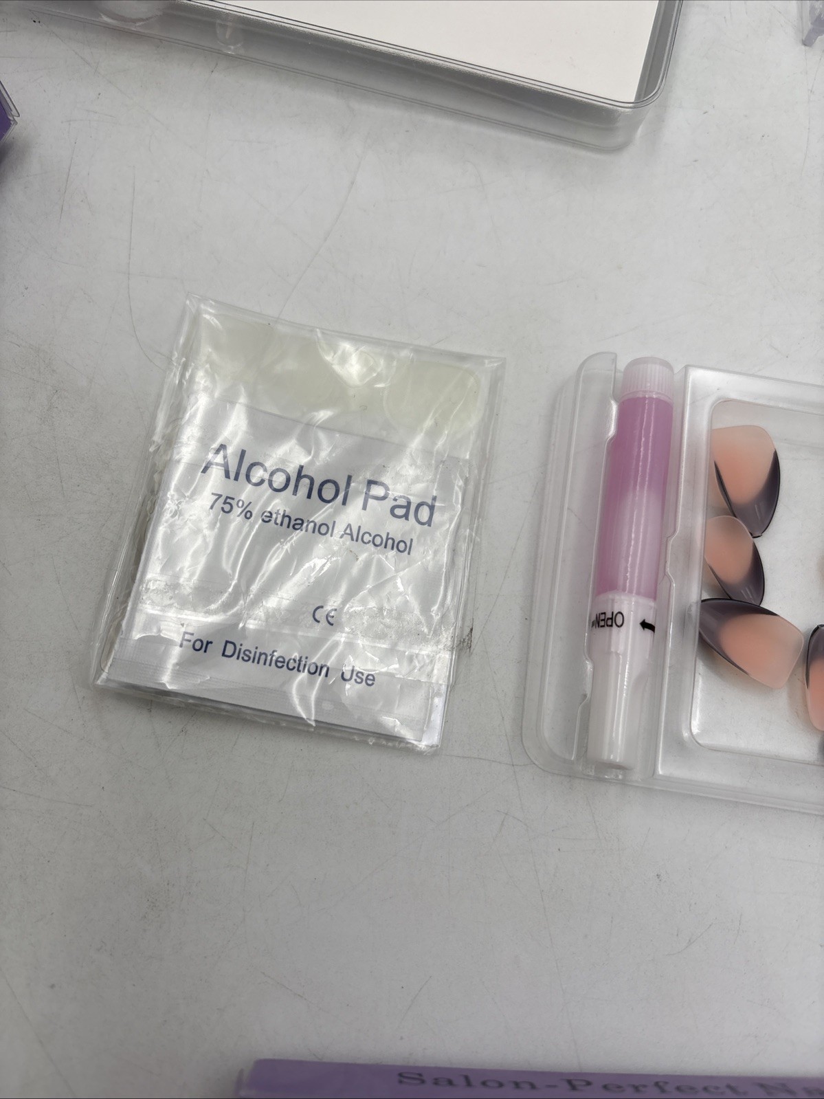 Herlight Reusable Press-On Nails 32 Piece Set Glue Alcohol Pad Pick Sanding Pad