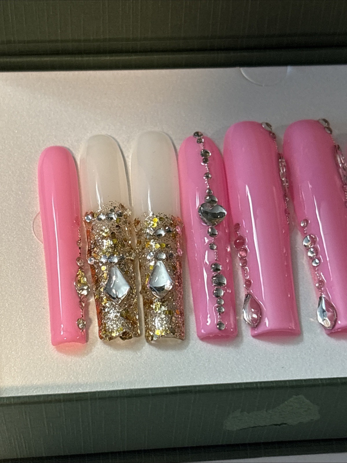 MOCCIO NAILS Press-On Nails Long Coffin Pink White Silver Gold Rhinestone Style