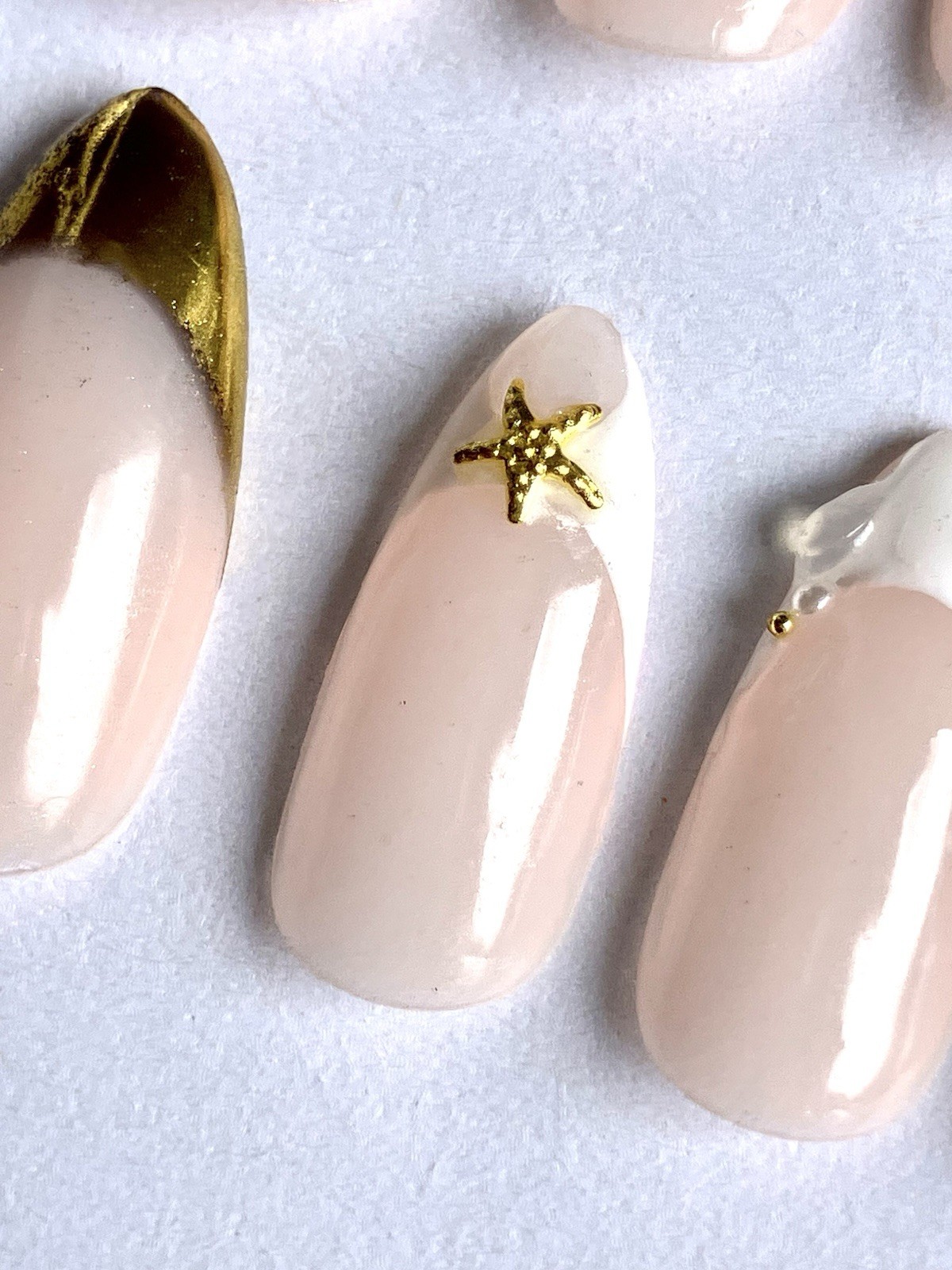 White Golden Flower Handmade Press On Nail Set 10 Nails