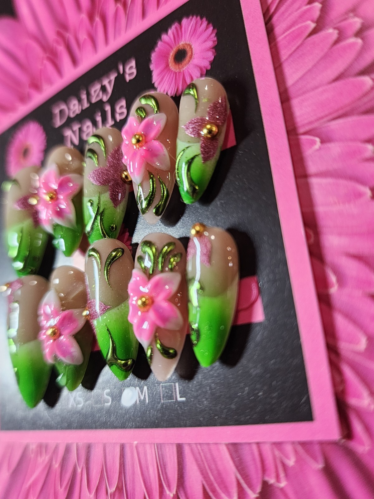 Medium Size Green 3D Pink Flower Press-on Nail Set Handmade Almond 2.5 Cm Length