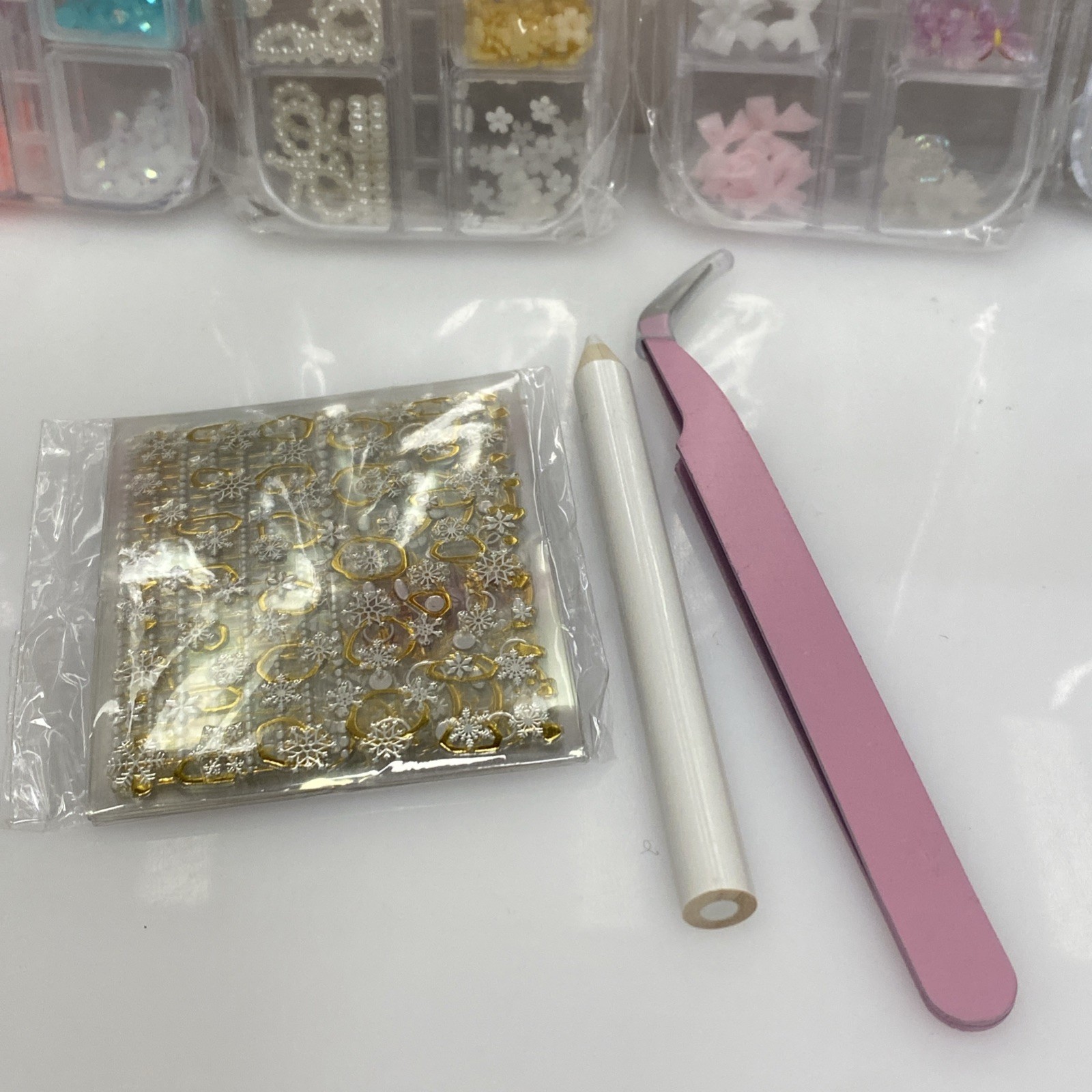 Nail Charms Gems Kit Rhinestones Pearls Bows Flowers 3D Nail Art Decoration Set