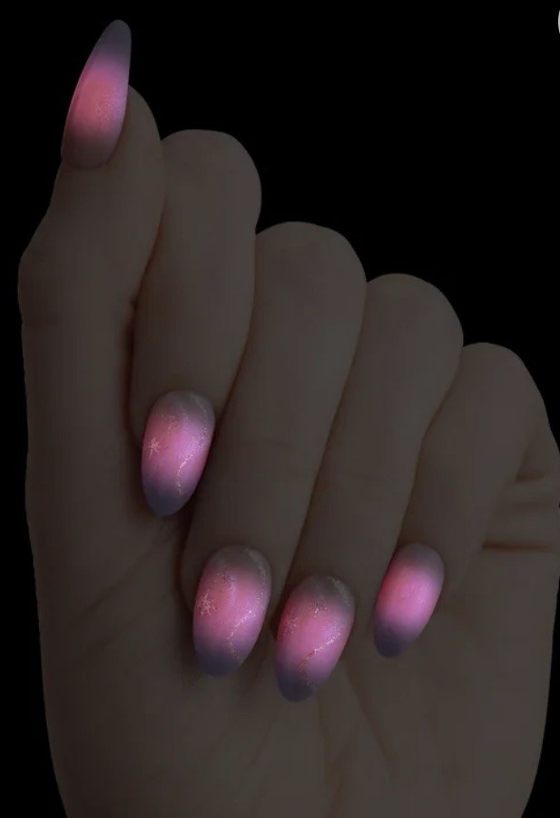 Kiss imPress x Wicked Limited Edition GLOW IN THE DARK Press On Nails. 3 pack.