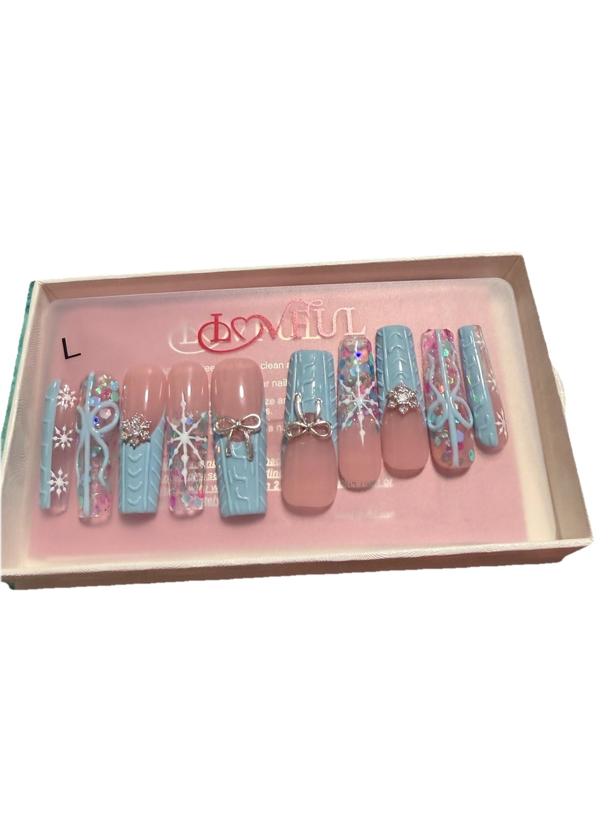 LOVFUL PRESS ON NAILS