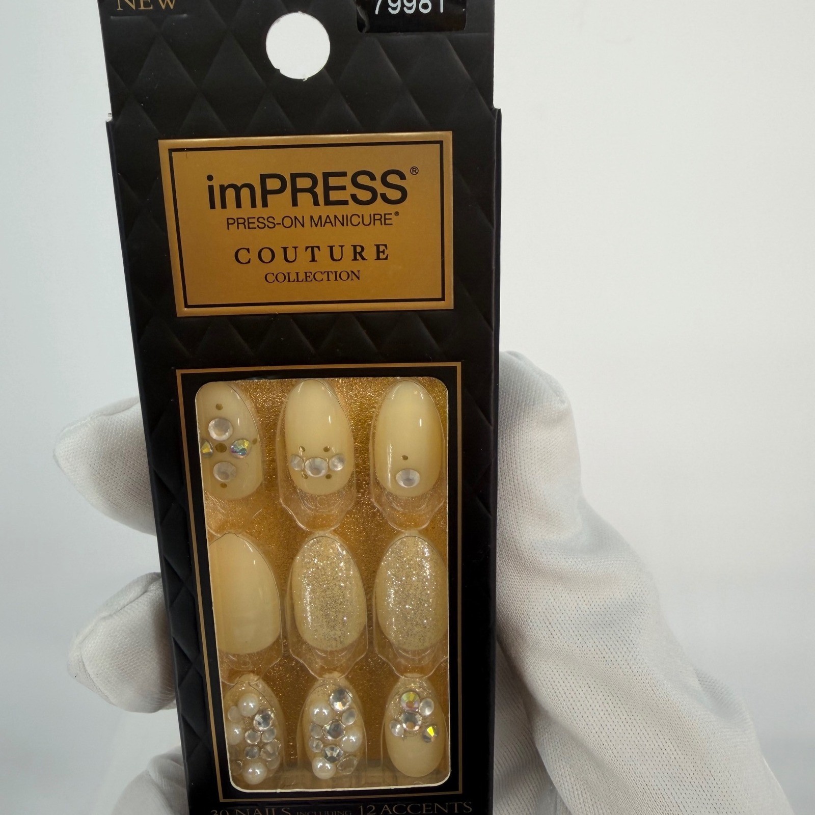 imPRESS Couture Collection Press On Manicure 30 Nails 12 Accents Luxurious 93-32