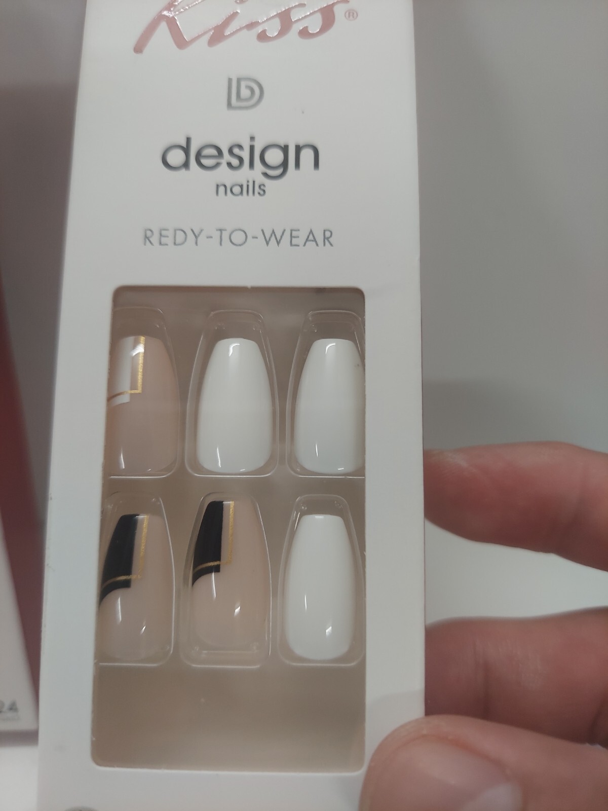 LOT OF 4 Kiss Design Nails MEDIUM LENGTH INSTANT STYLE 24CT/BOX DGD02