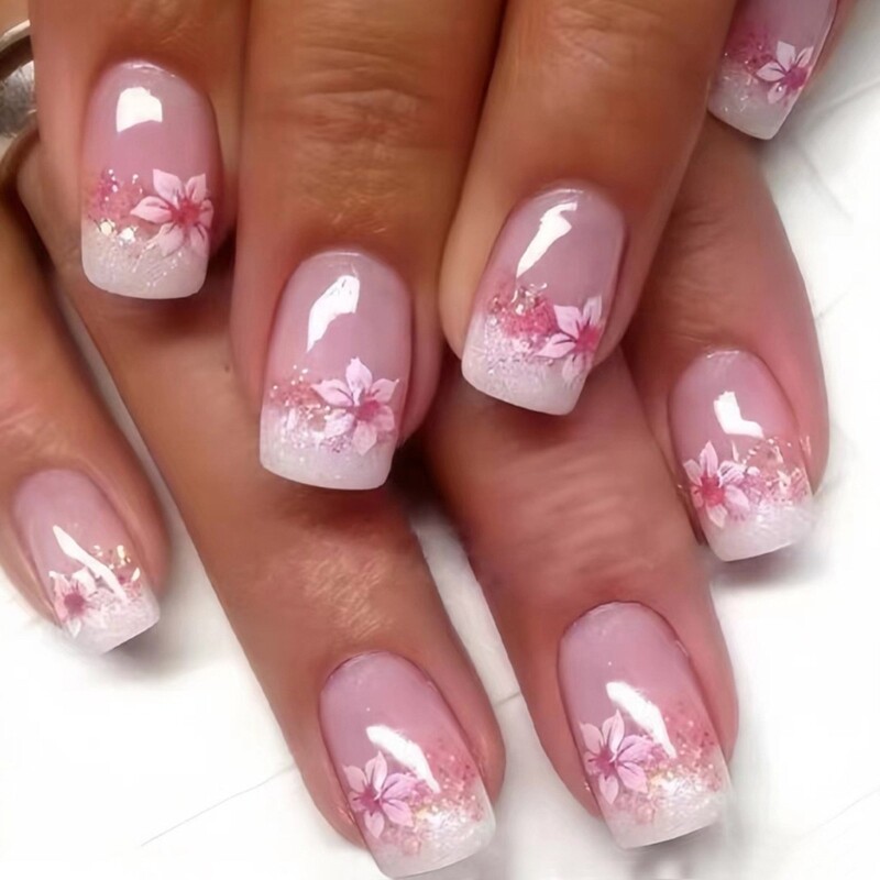 Short Flower False Set 24 Pieces Press on Manicure Art Decoration