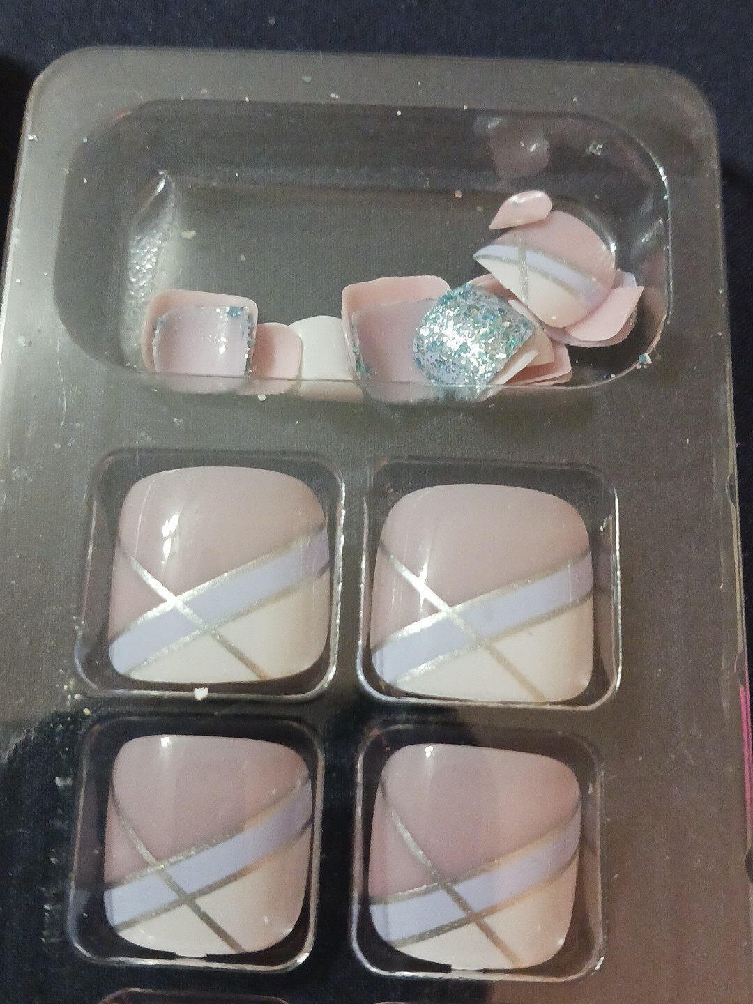 New Press On Toe Nails 24pc Set Geometric Style Skin Tones On Box