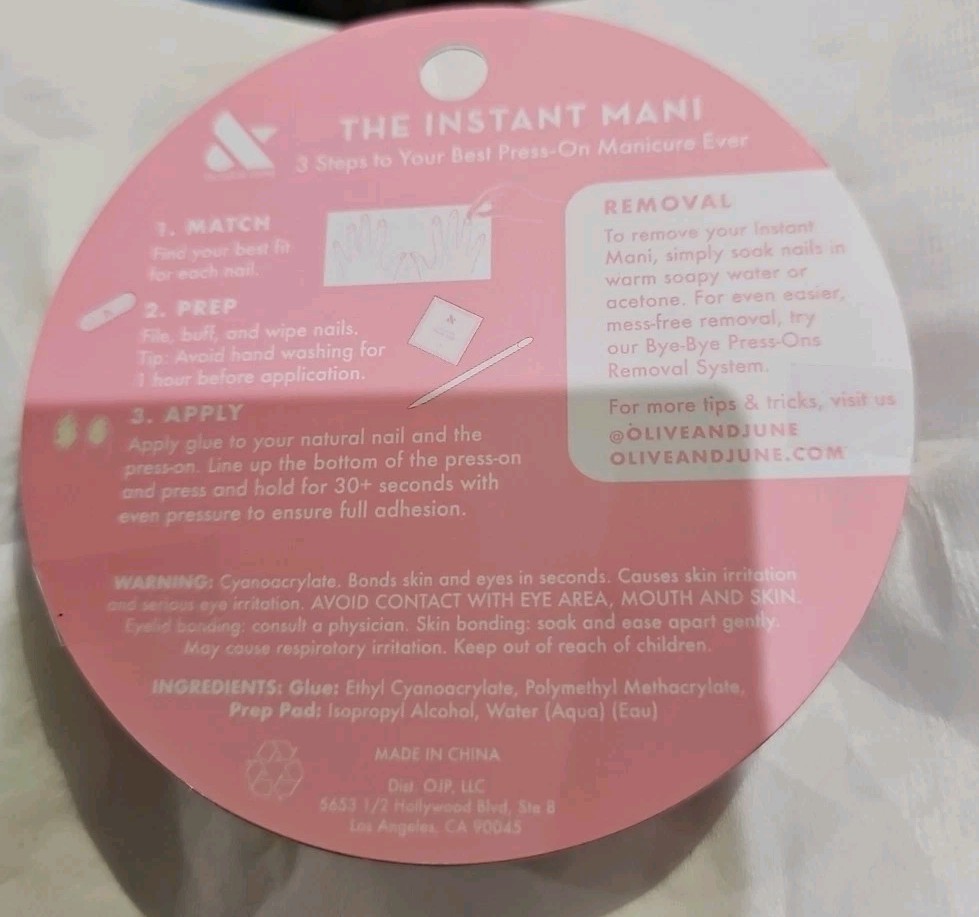 Olive & June The Instant Mani Press-On Nails Medium Pink Goldfish NIP