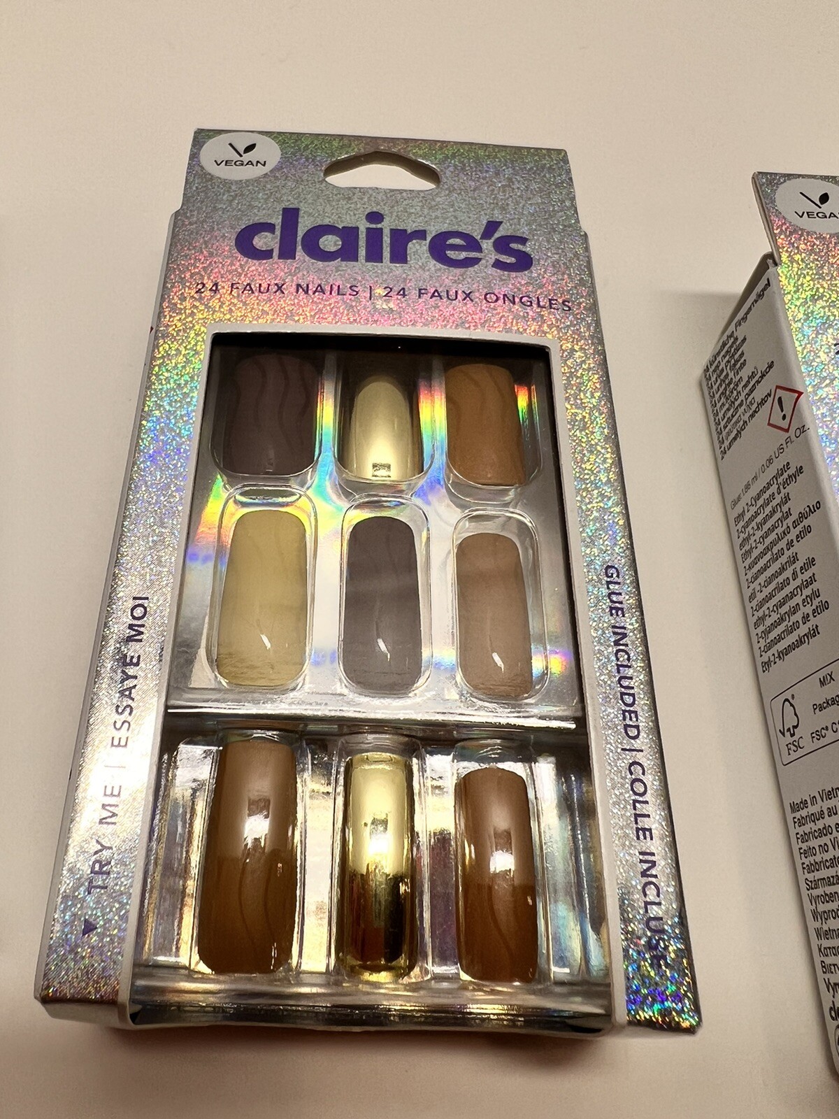 4 Claire’s 24 Faux Nails False w/Glue Vegan 4 sets
