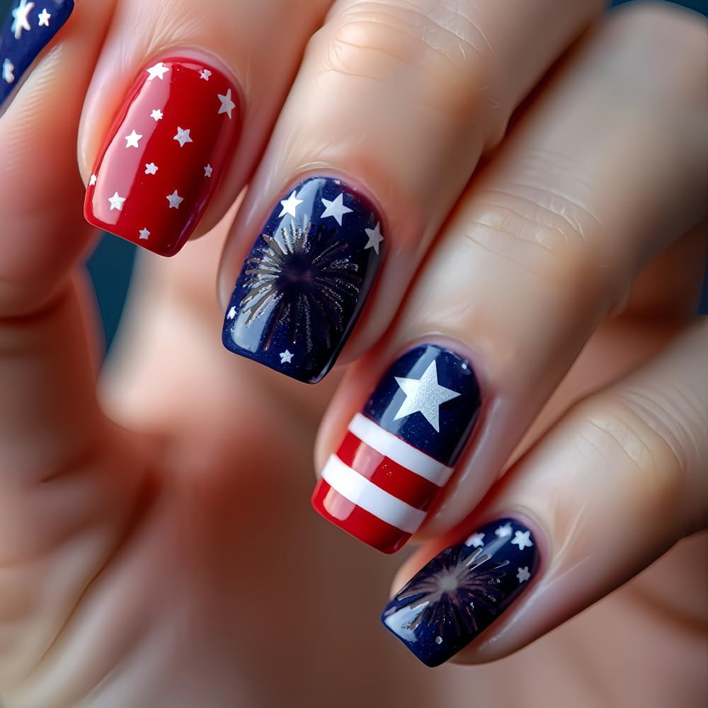 24Pcs Independence Day Fireworks Press on Nails Short Square Stripes Five-Pointe