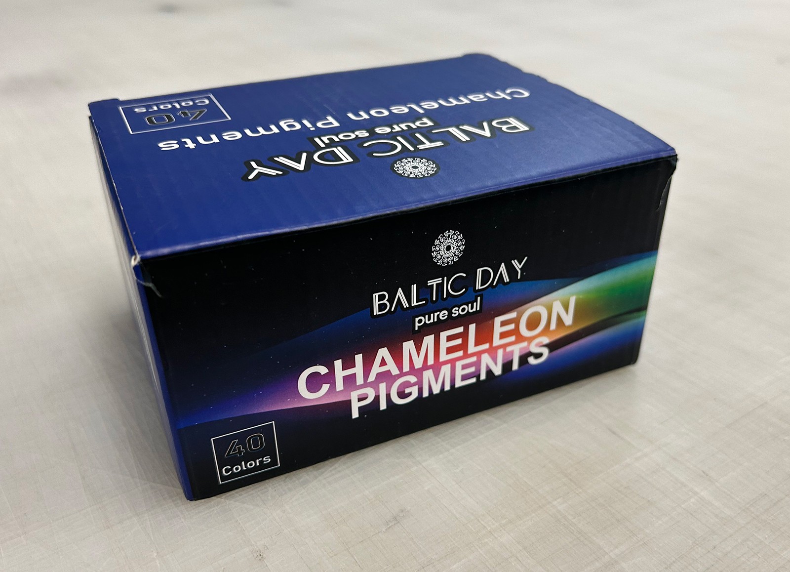 Baltic Day 40-Color Chameleon Pigment Set – Color-Shifting Magic