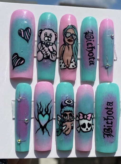 Karol G/MULTICOLOR XXL Square Press-On Nails Set (size M)