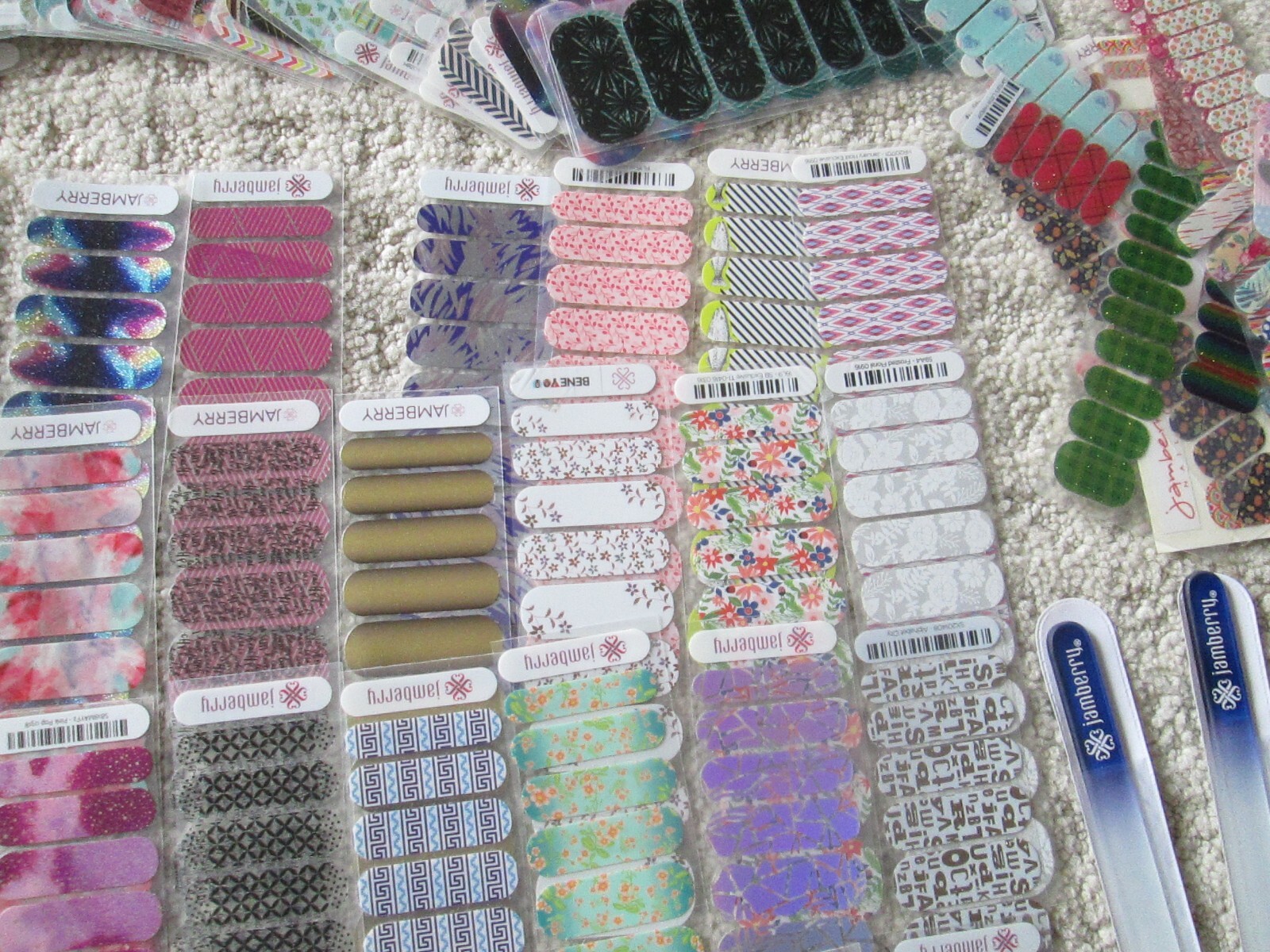 Jamberry Huge Nail 112 Half Sheets/ 10 Full Size/ Petite Juniors/ Tools/Partials