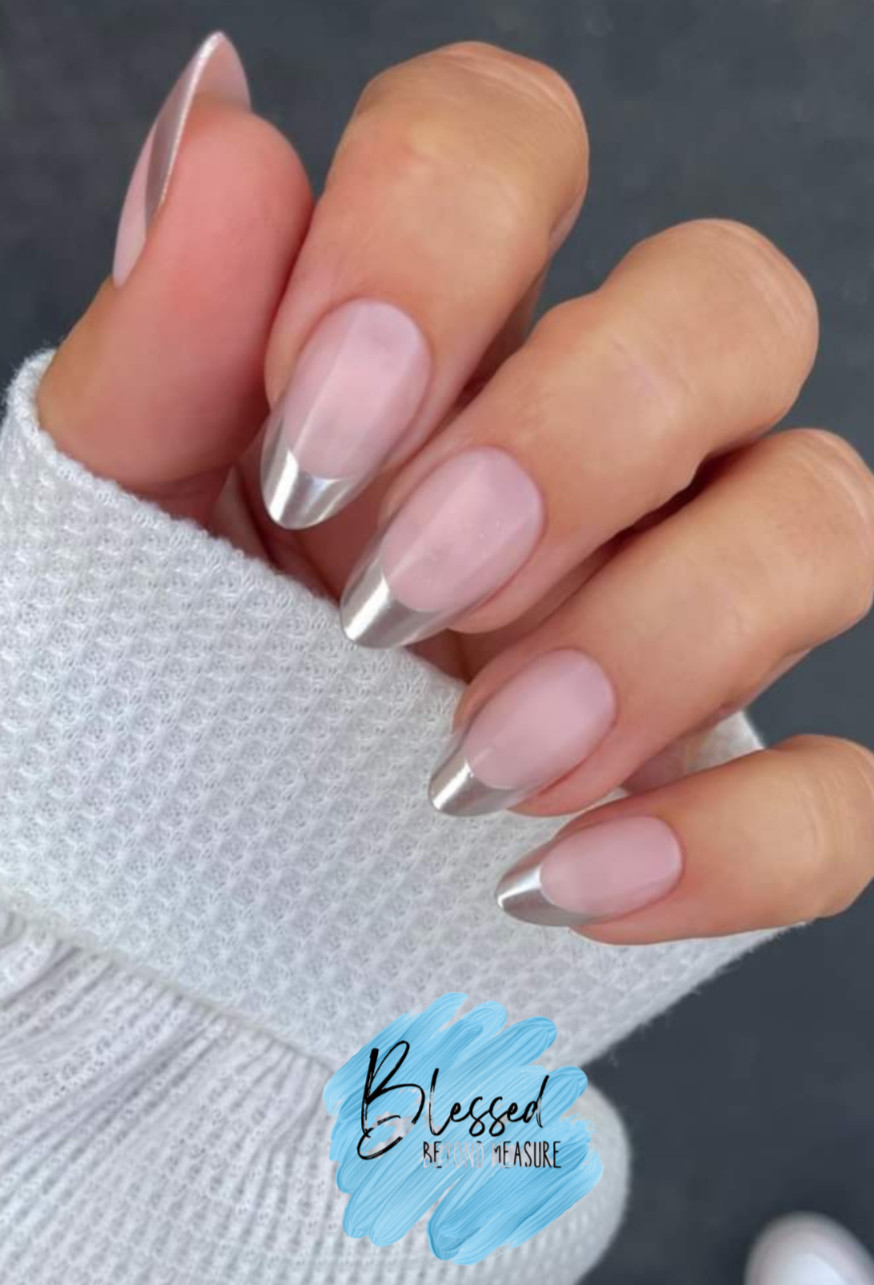 Red Aspen Press On Nails~Steel My Heart, Shelby~Almond~Chrome~ Silver ~French