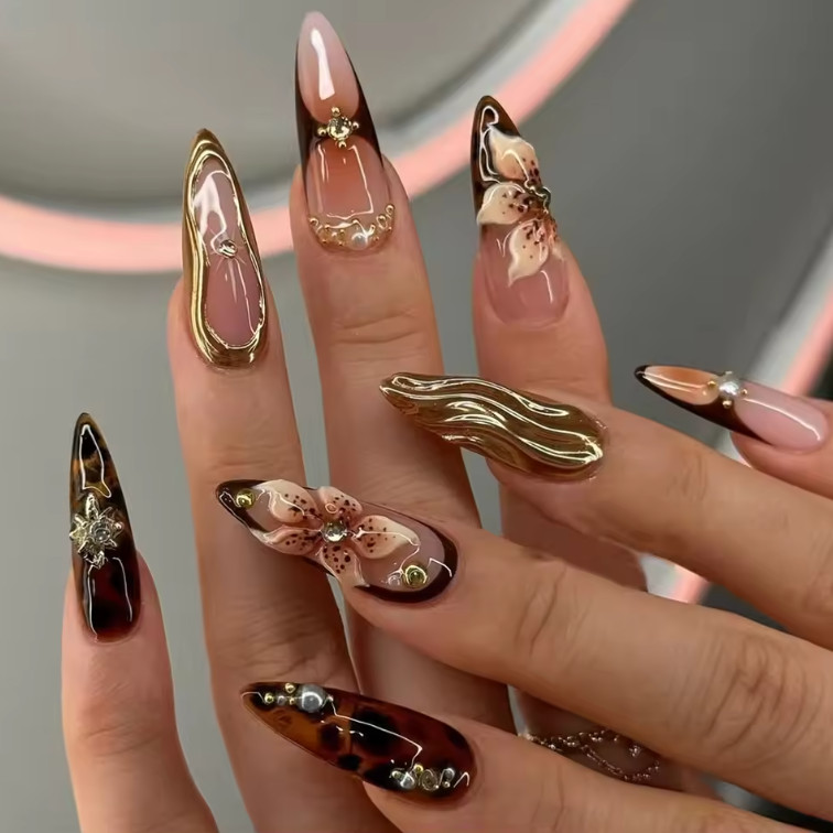 Almond Brown Amber Flowers False nails Gold Ripple Star Pearl Rhinestone Fake