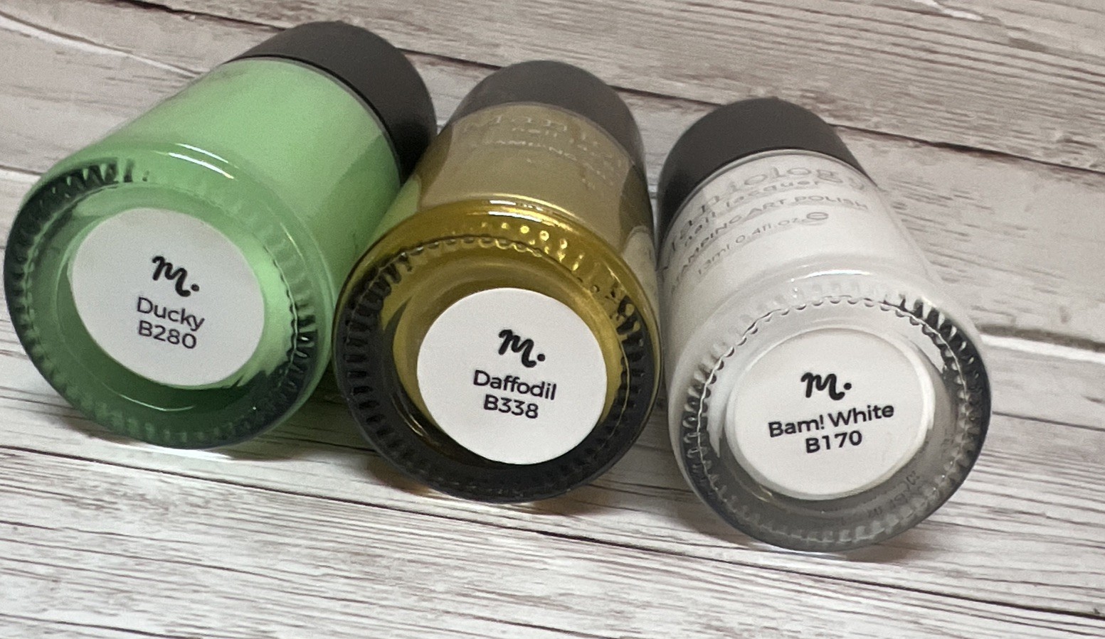 LOT OF 4 MANIOLOGY NAIL STAMPING PLATES & 3 MANIOLOGY POLISH